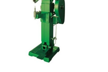 國內(nèi)有哪些比較正規(guī)的自動鉚釘機(jī)生產(chǎn)廠家？