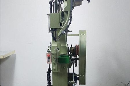 買一臺(tái)鉚釘機(jī)需要花多少錢？