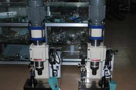 鉚釘機廠家怎么選擇？