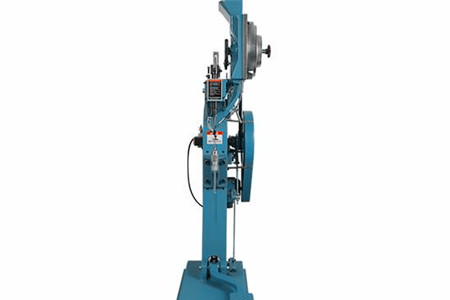 半空心鉚釘機(jī)對鉚釘有何要求？碩峰來回答！