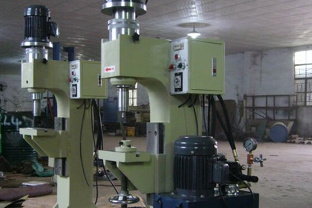 油壓鉚釘機(jī)的優(yōu)勢，你知道多少？