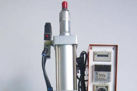 液壓鉚釘機(jī)鉚頭的形狀有哪些？