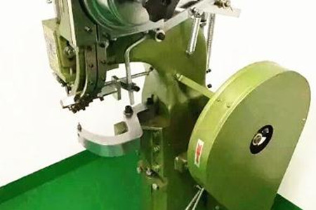 國產(chǎn)鉚釘機(jī)大概多少錢一臺？