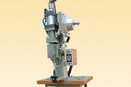 液壓鉚釘機溫度過高有哪些危害？