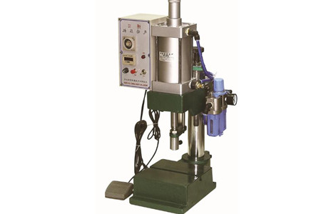 氣動(dòng)鉚釘機(jī)零件的防潮措施，廠家科普！